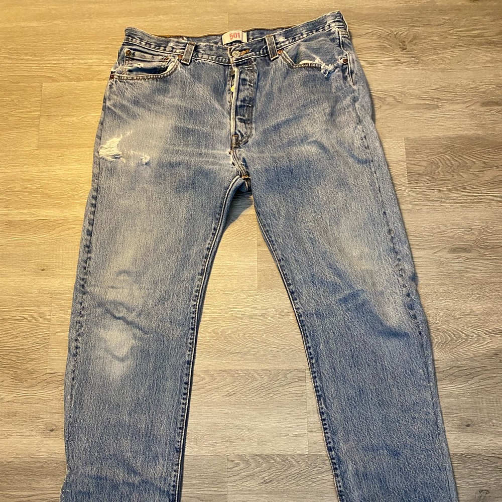 Vintage Levi’s 501
Waist:36
Length:36
